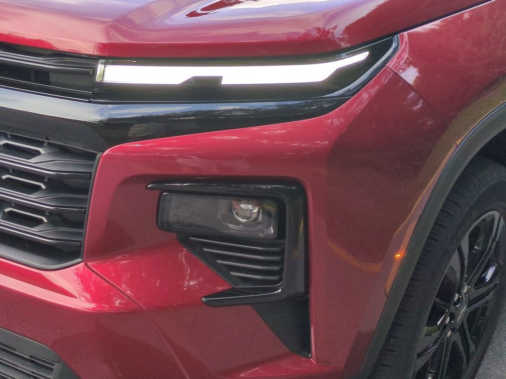 New 2027 Chevrolet Traverse LT w/ Midnight/Sport Edition FWD image 10