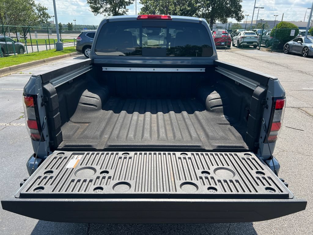 Used 2025 Nissan Frontier PRO-4X w/ Pro Premium Package AWD/4WD image 18