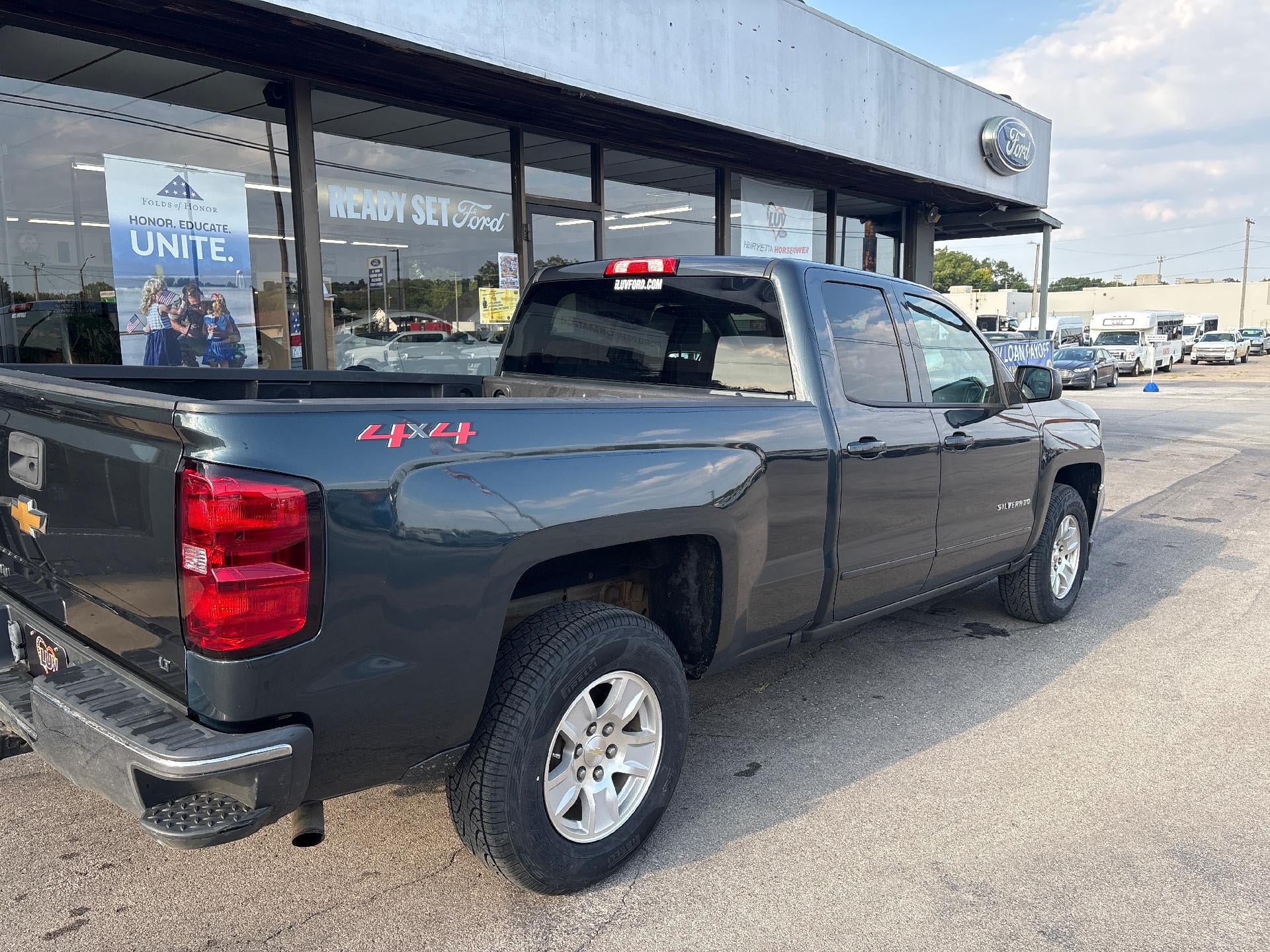 Used 2018 Chevrolet Silverado 1500 LT w/ All Star Edition AWD/4WD image 11