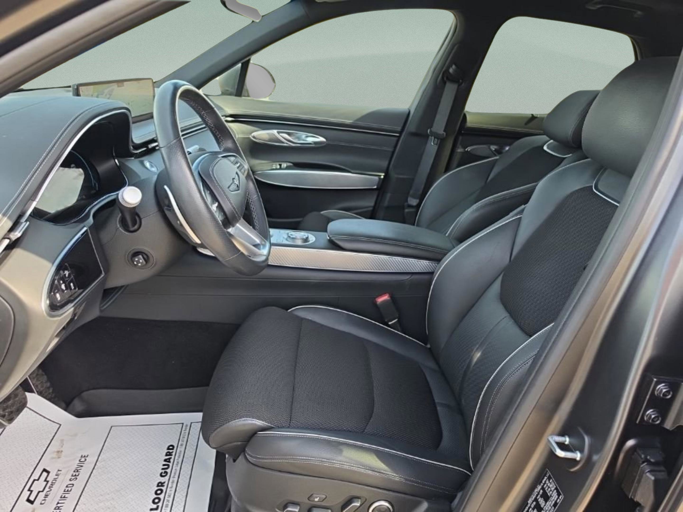 Used 2024 Genesis GV70 2.5T w/ Sport Prestige Package image 11