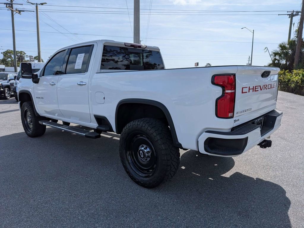 Used 2025 Chevrolet Silverado 2500 LTZ w/ Z71 Chrome Sport Edition image 5