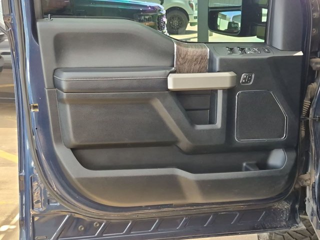 Used 2019 Ford F250 Lariat w/ Lariat Ultimate Package AWD/4WD image 15