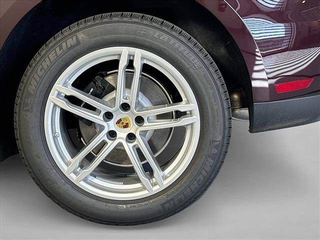 Certified 2026 Porsche Macan Turbo AWD/4WD image 24