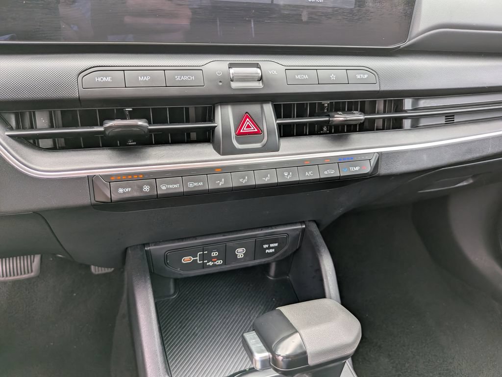 Certified 2025 Kia K4 FWD image 24