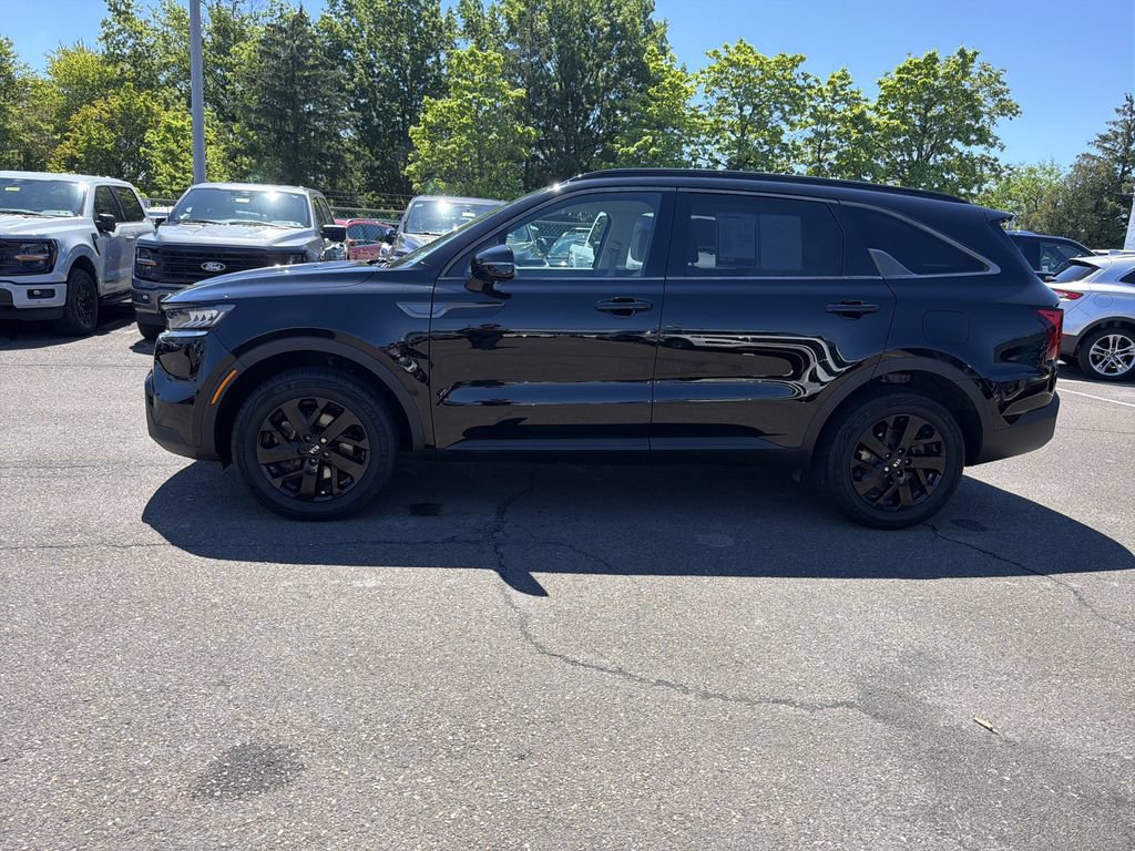 Used 2021 Kia Sorento S AWD/4WD image 2