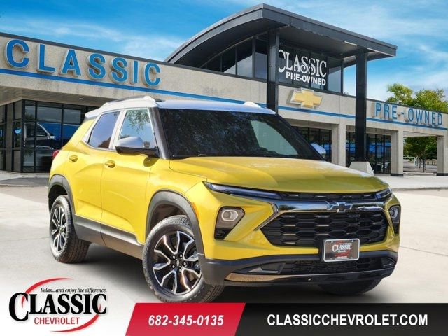 Used 2024 Chevrolet TrailBlazer ACTIV w/ Driver Confidence Package image 1