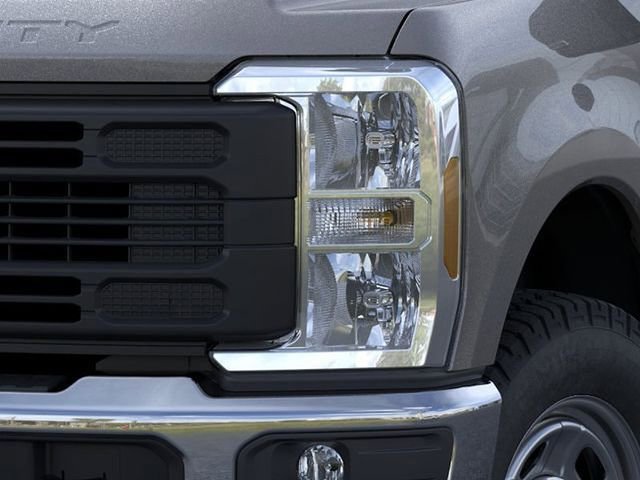 New 2026 Ford F350 XL w/ FX4 Off-Road Package AWD/4WD image 18