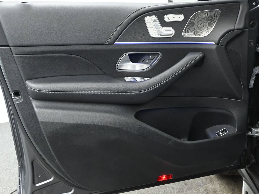 Used 2023 Mercedes-Benz GLE 450 4MATIC w/ AMG Line Exterior image 10