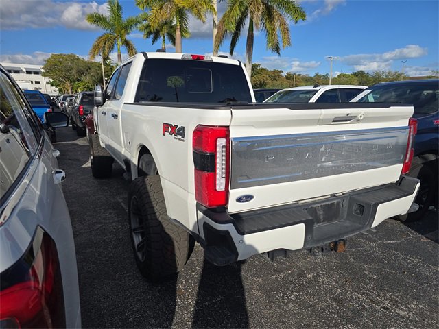 Used 2024 Ford F250 Platinum w/ FX4 Off-Road Package image 4