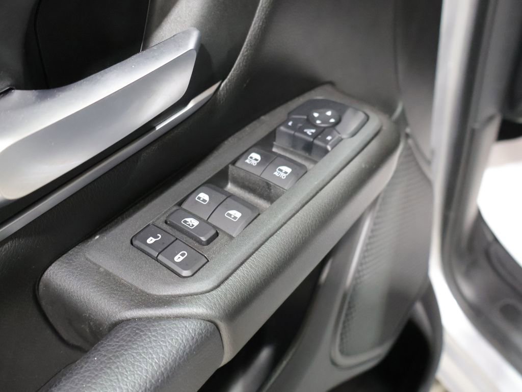 Used 2025 RAM 1500 Big Horn AWD/4WD image 15