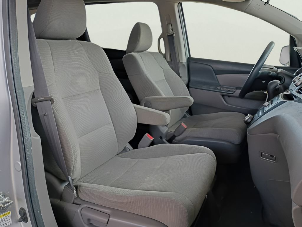 Used 2013 Honda Odyssey LX image 33