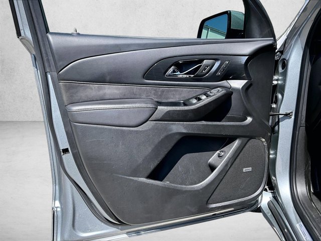 Certified 2023 Chevrolet Traverse High Country image 18