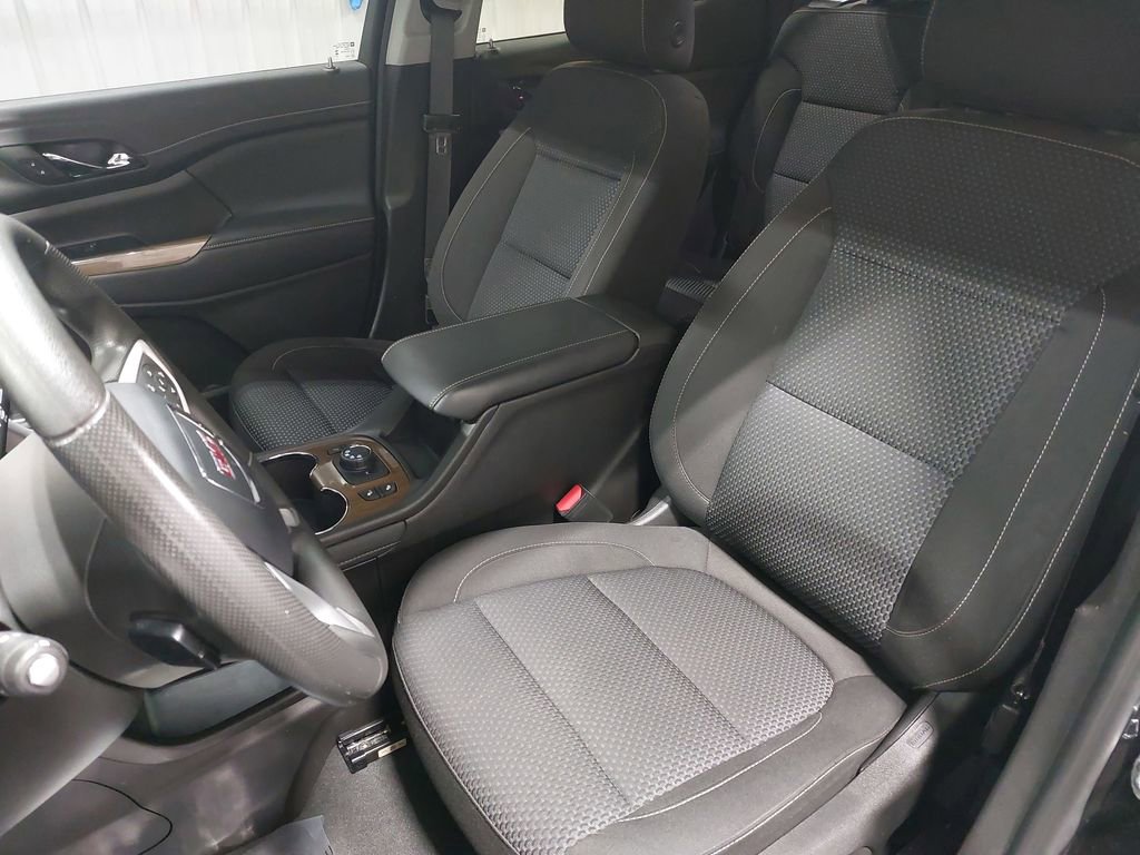 Used 2023 GMC Acadia SLE w/ Driver Convenience Package image 17