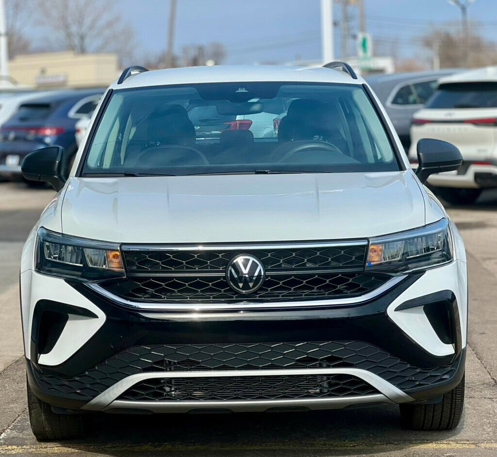 Used 2024 Volkswagen Taos S FWD image 6