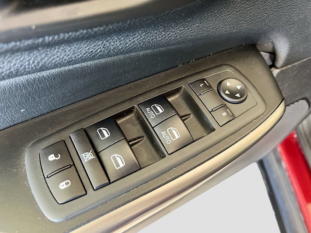 Used 2020 Jeep Cherokee Limited FWD image 18
