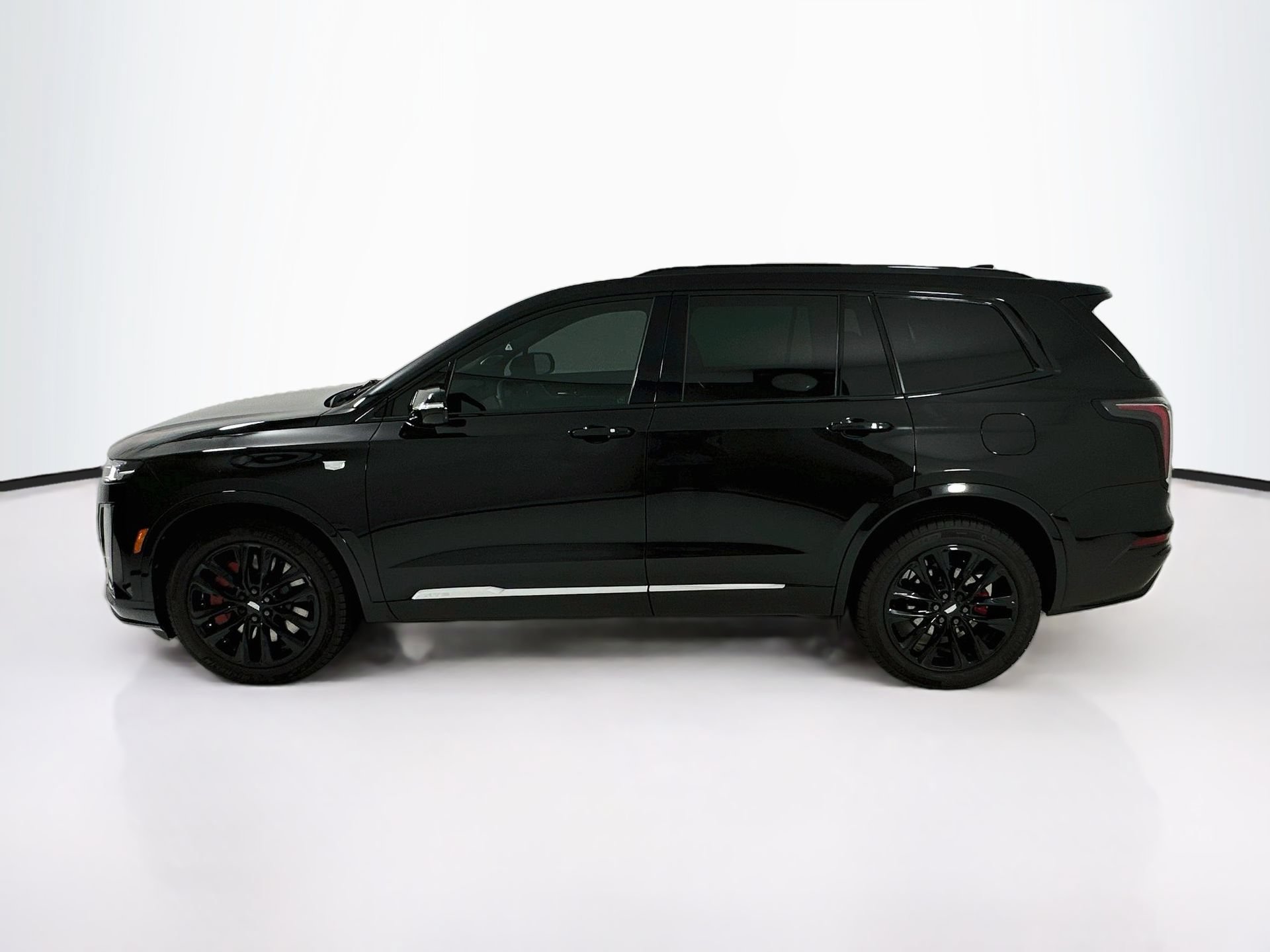 Used 2025 Cadillac XT6 Sport w/ LPO, Onyx Lite Package AWD/4WD image 5