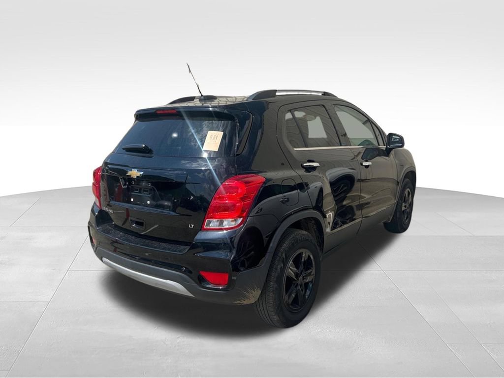 Used 2019 Chevrolet Trax LT w/ LT Convenience Package AWD/4WD image 3