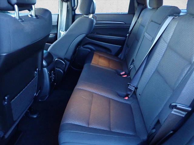 Used 2020 Jeep Grand Cherokee Laredo image 9