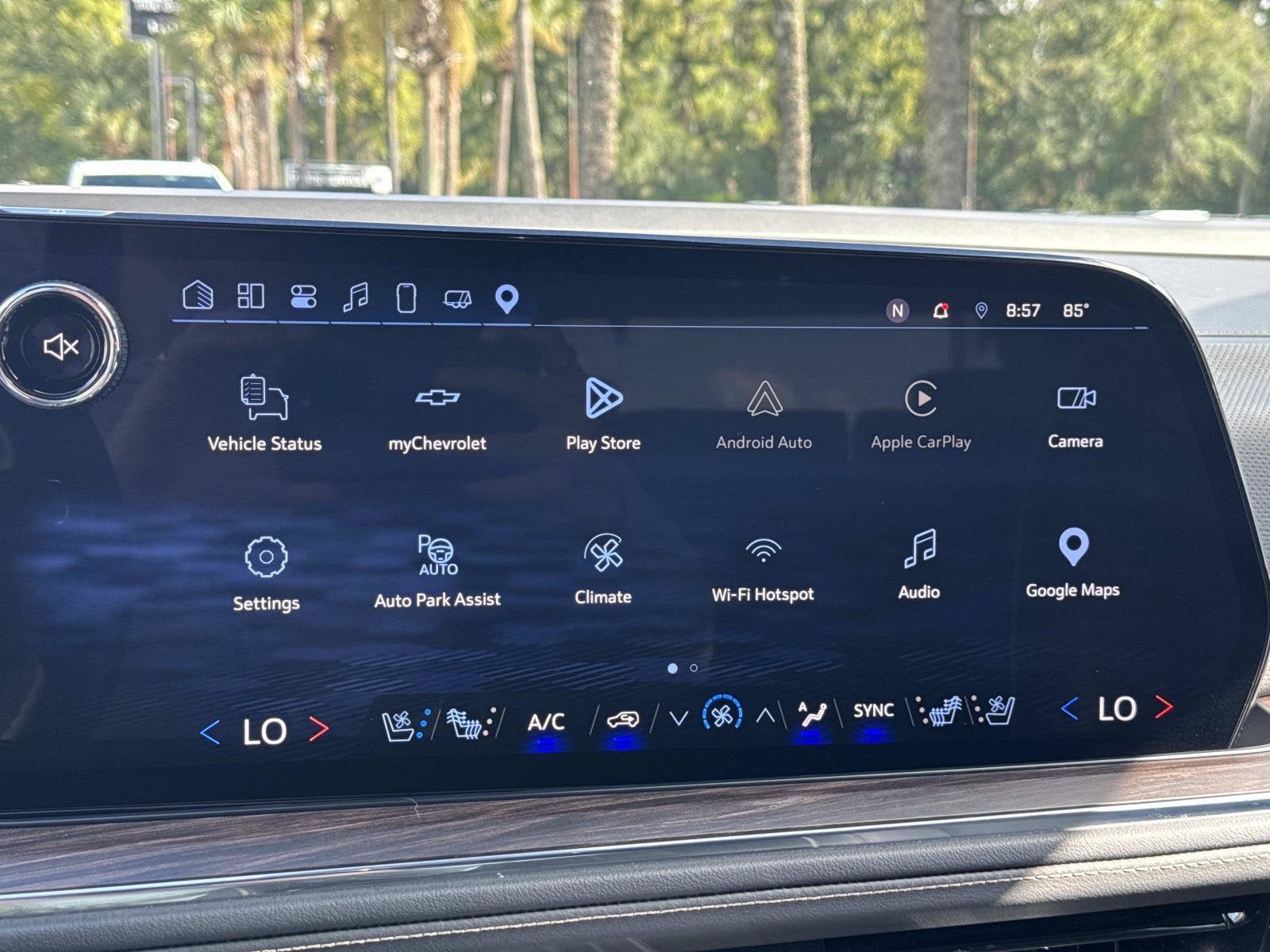 Used 2025 Chevrolet Tahoe Premier RWD image 19