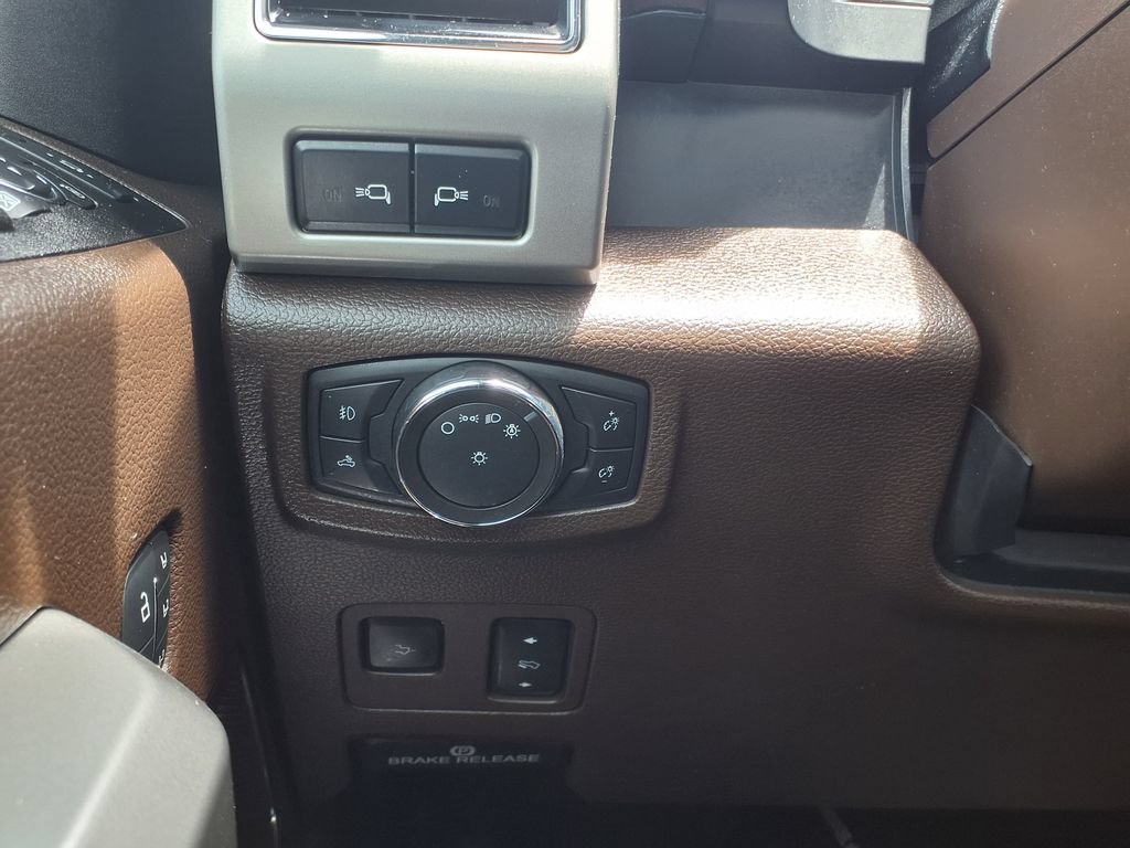 Used 2020 Ford F250 King Ranch w/ King Ranch Ultimate Package AWD/4WD image 31