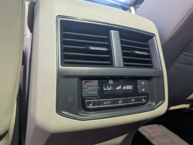 Used 2021 Volkswagen Atlas SEL Premium AWD/4WD image 18