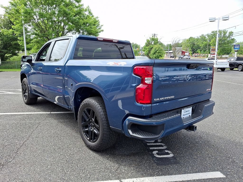 Used 2024 Chevrolet Silverado 1500 RST AWD/4WD image 2