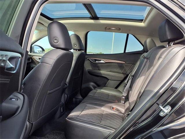 Used 2023 Buick Envision Avenir image 34