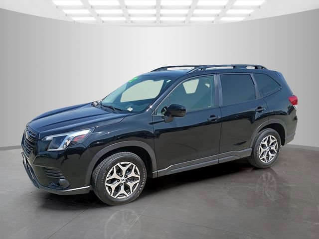 Used 2022 Subaru Forester Premium image 6