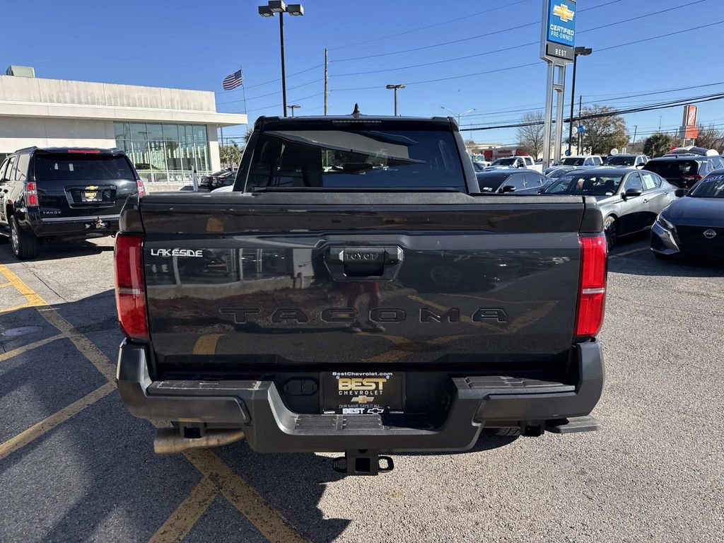 Used 2025 Toyota Tacoma TRD Sport image 7