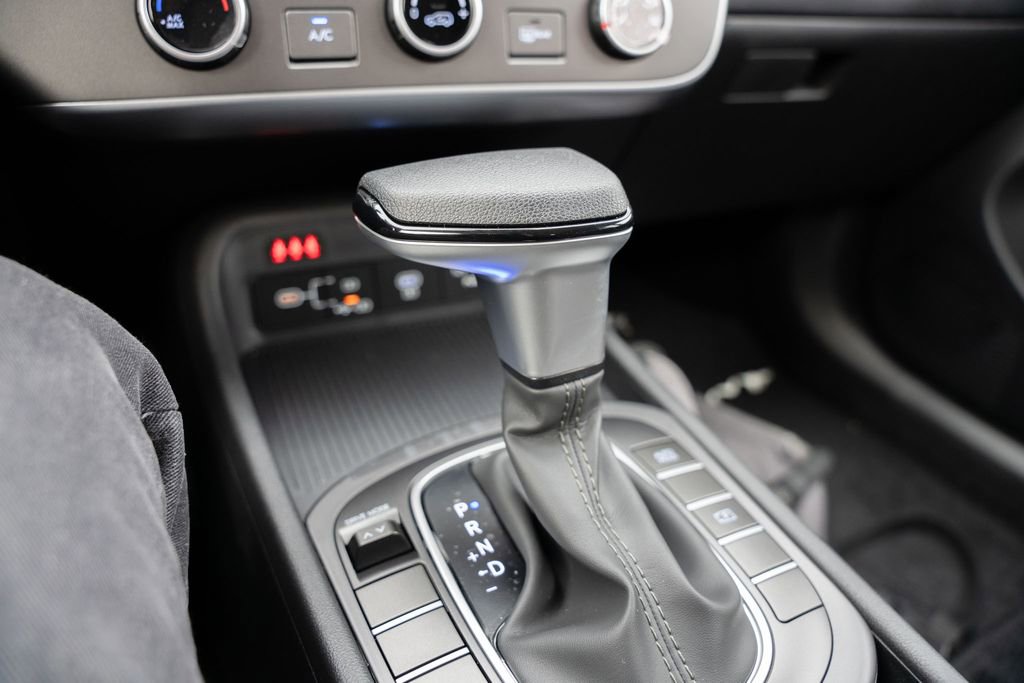 New 2026 Hyundai Kona SE image 25