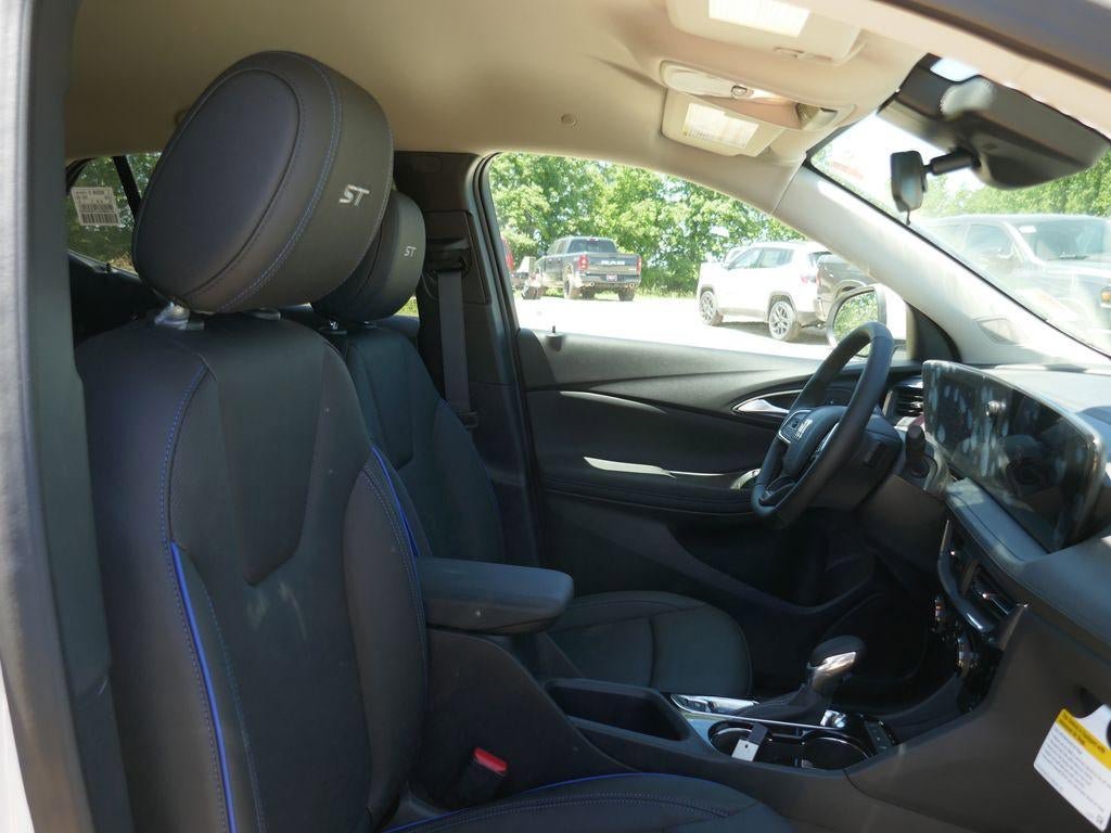 New 2026 Buick Encore GX Sport Touring w/ Comfort Package AWD/4WD image 9