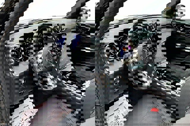 Certified 2025 Mercedes-Benz C 300 4MATIC Sedan image 20