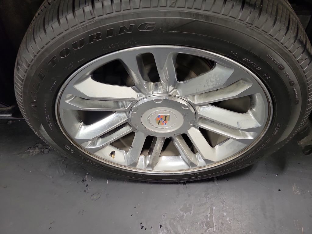 Used 2013 Cadillac Escalade ESV Platinum image 11