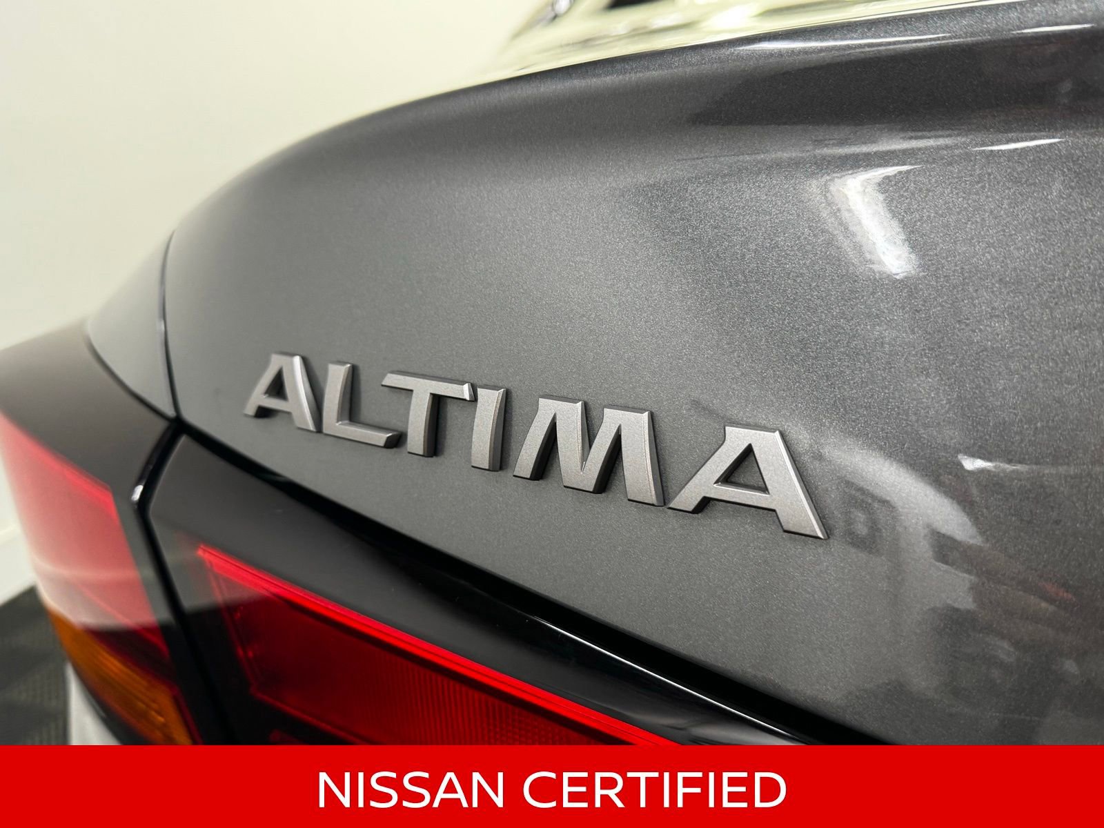 Certified 2025 Nissan Altima 2.5 SV image 10