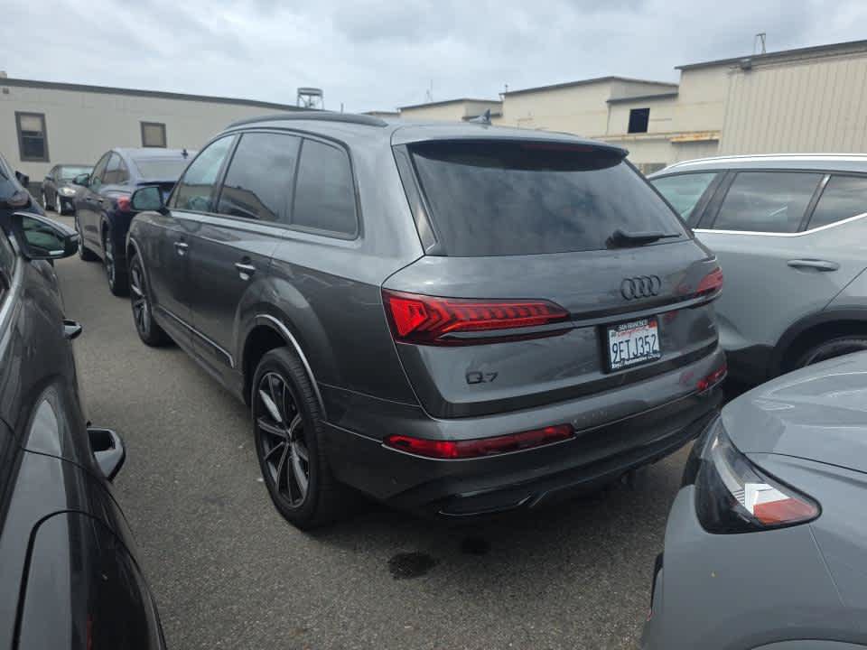 Used 2023 Audi Q7 3.0T Premium Plus w/ Premium Plus Package AWD/4WD image 2
