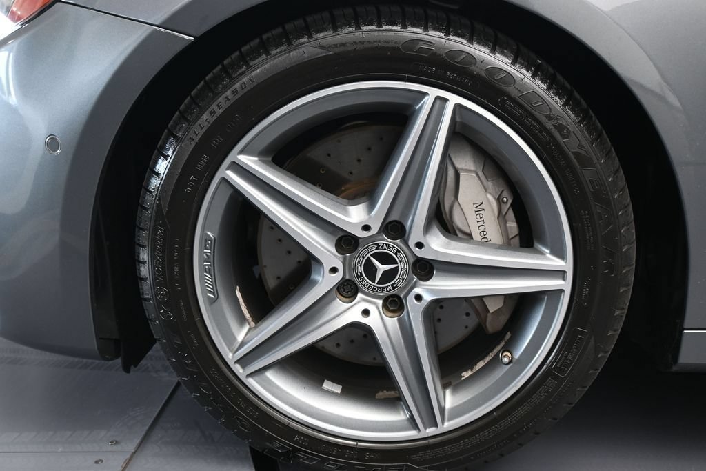 Used 2019 Mercedes-Benz E 300 image 32