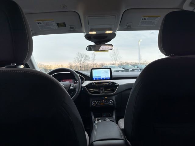 Used 2021 Ford Escape SE image 17