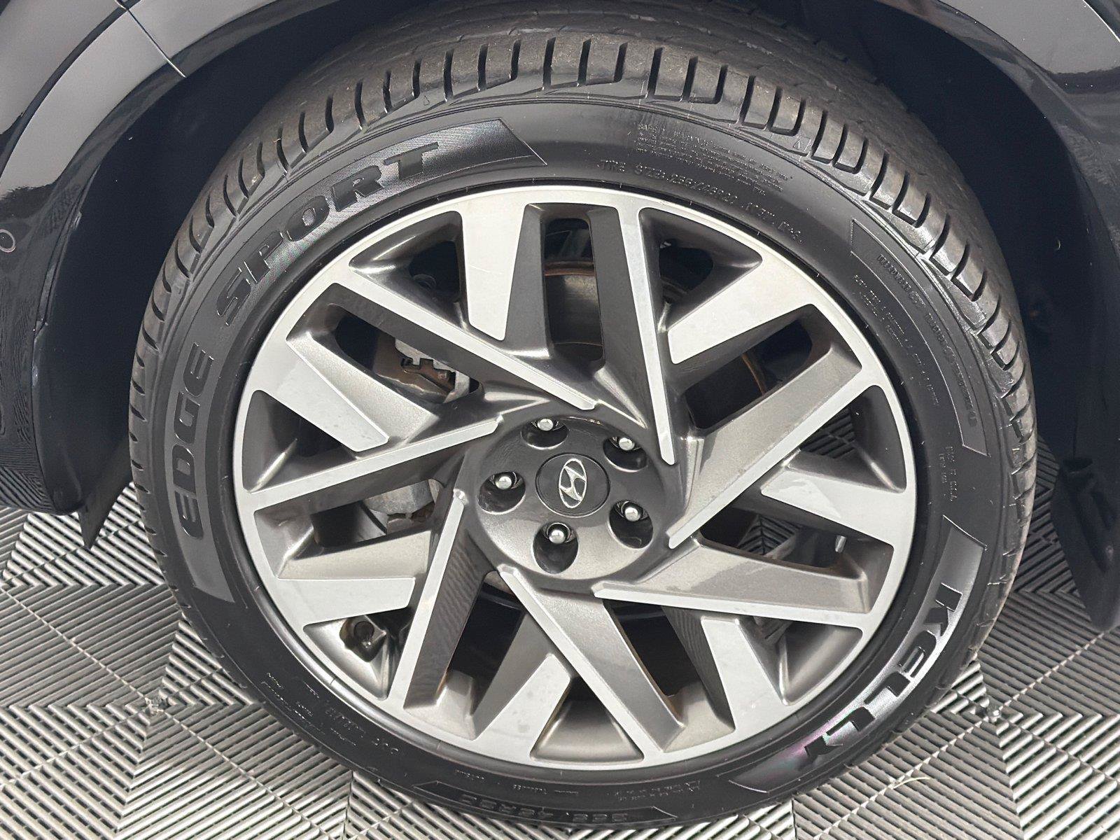 Used 2022 Hyundai Santa Fe Calligraphy FWD image 11
