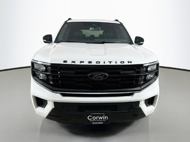 New 2026 Ford Expedition Platinum w/ Stealth Appearance Package AWD/4WD image 2