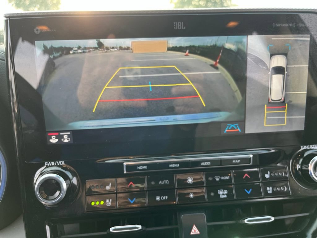 Used 2021 Toyota Highlander Platinum FWD image 25