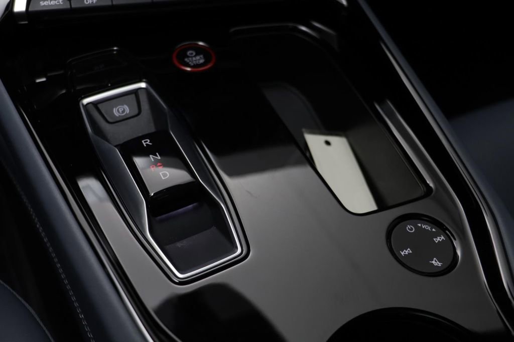 Used 2024 Audi e-tron GT Prestige AWD/4WD image 13