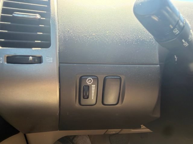 Used 2005 Toyota Prius w/ Pkg 4 FWD image 23