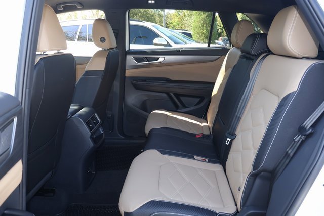 New 2026 Volkswagen Atlas Cross Sport SE image 12