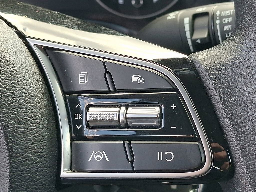 Used 2023 Kia Forte LXS image 22