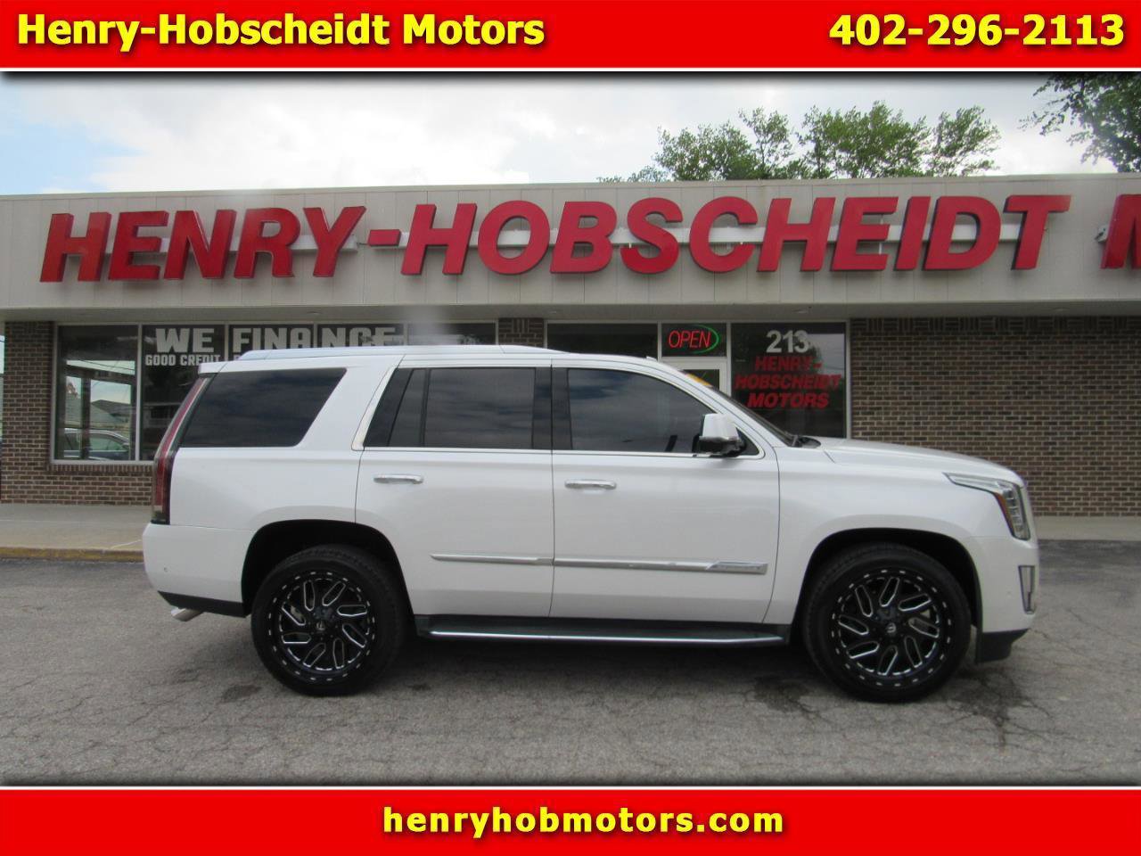 Used 2017 Cadillac Escalade Luxury AWD/4WD image 1