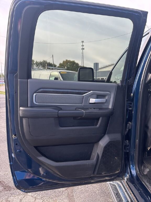 Used 2023 RAM 2500 Big Horn w/ Level 1 Equipment Group image 21