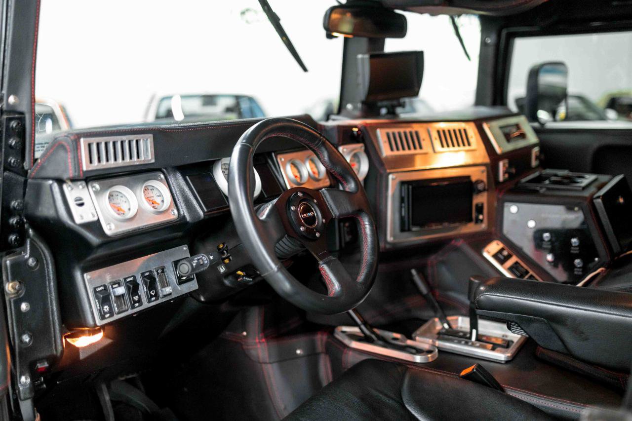 Used 1999 HUMMER H1 4-Door Wagon AWD/4WD image 2