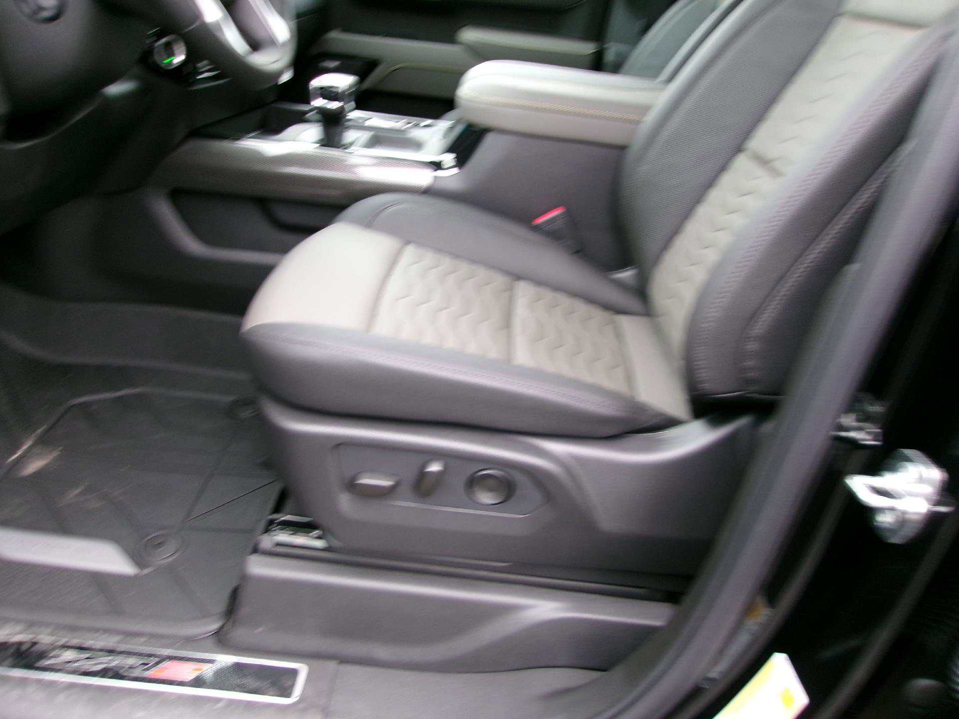 New 2026 Chevrolet Silverado 1500 ZR2 image 12