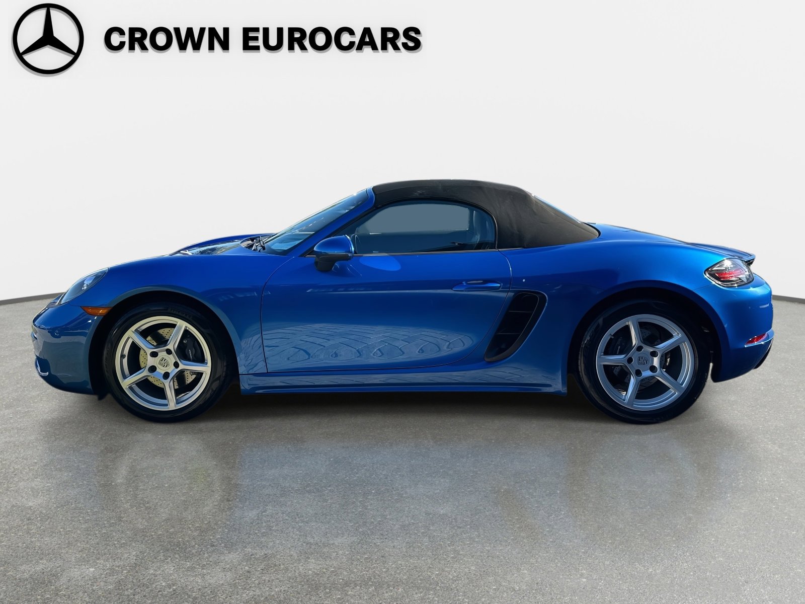 Used 2017 Porsche 718 Boxster Base image 8