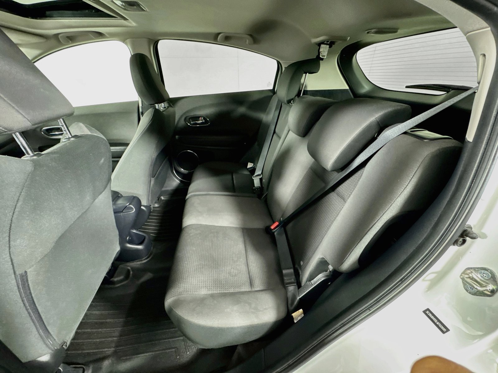 Used 2020 Honda HR-V EX image 26